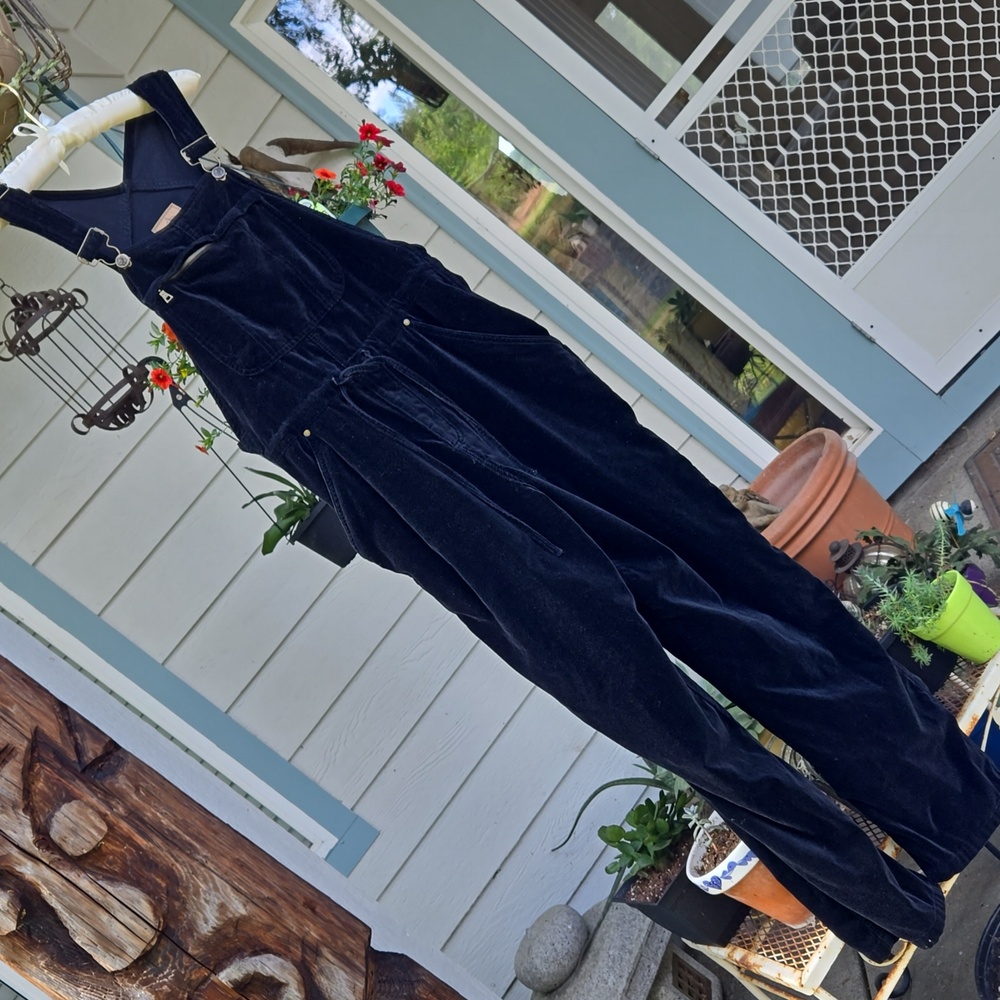 AMI Black Overall Jumpsuit SZ. M Oversized EUC (MSTR CLS)